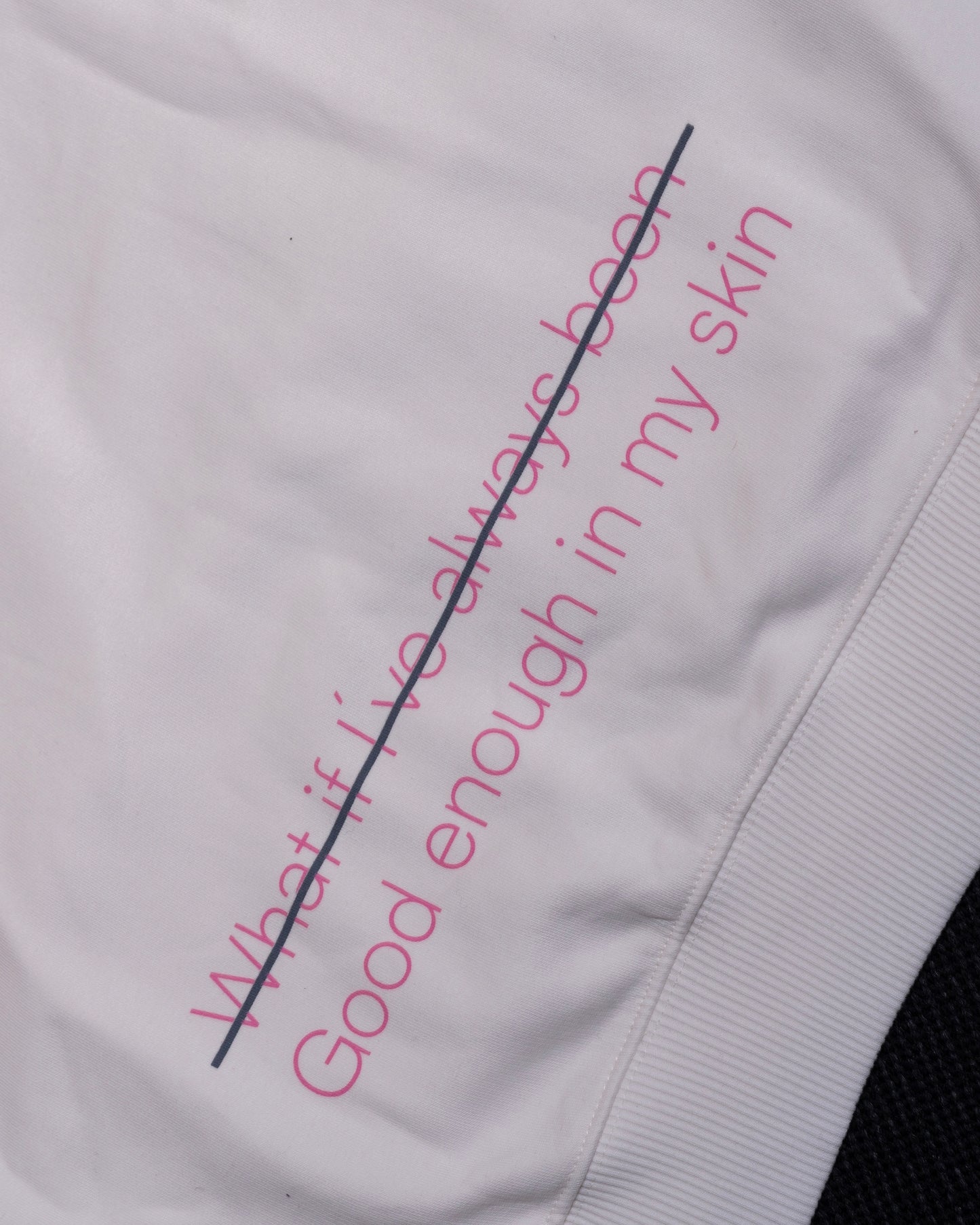 Oversized hettegenser - Good enough in my skin